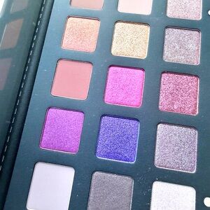 Natasha Denona Lila Eyeshadow Palette NEW • Purple Berry Neutrals
